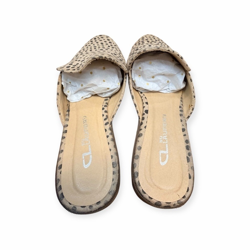 CL by Laundry Mules Women‎ 7 Tan Dalmatian Pointed Toe Slip On Flats - Picture 4 of 11